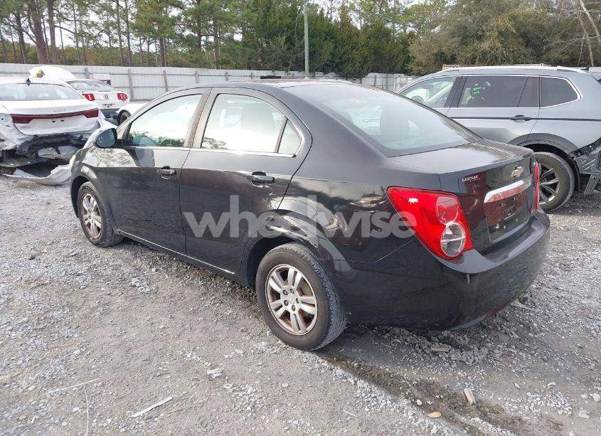 Photo 3 of 2014 Chevrolet Sonic LT AUTO (VIN 1G1JC5SH4E4172116)