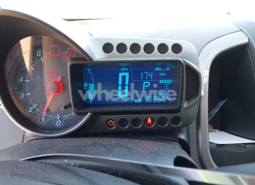 Photo 7 of 2014 Chevrolet Sonic LT AUTO (VIN 1G1JC5SH4E4189210)