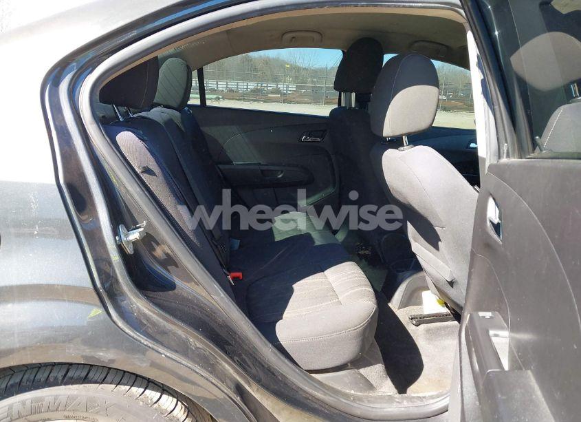 Photo 8 of 2014 Chevrolet Sonic LT AUTO (VIN 1G1JC5SH4E4189210)