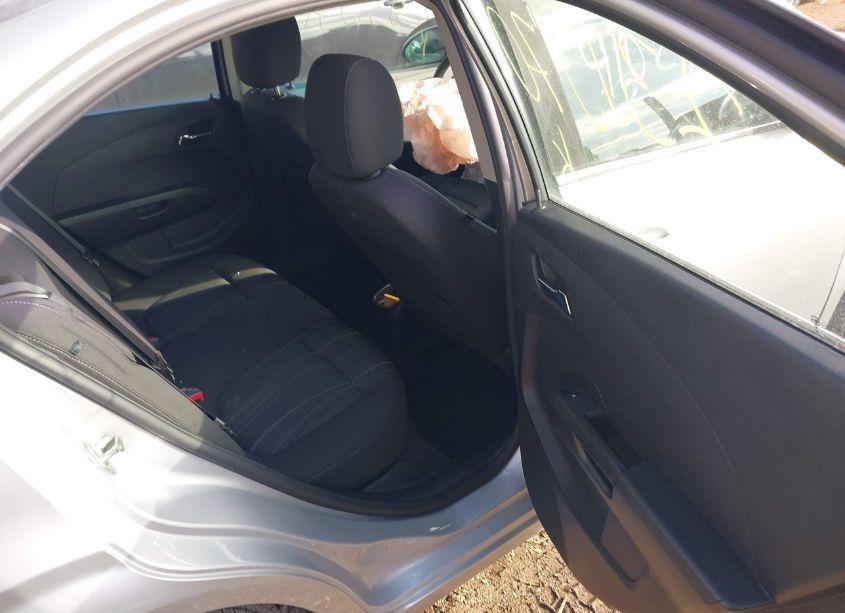 Photo 8 of 2014 Chevrolet Sonic LT AUTO (VIN 1G1JC5SH4E4231570)