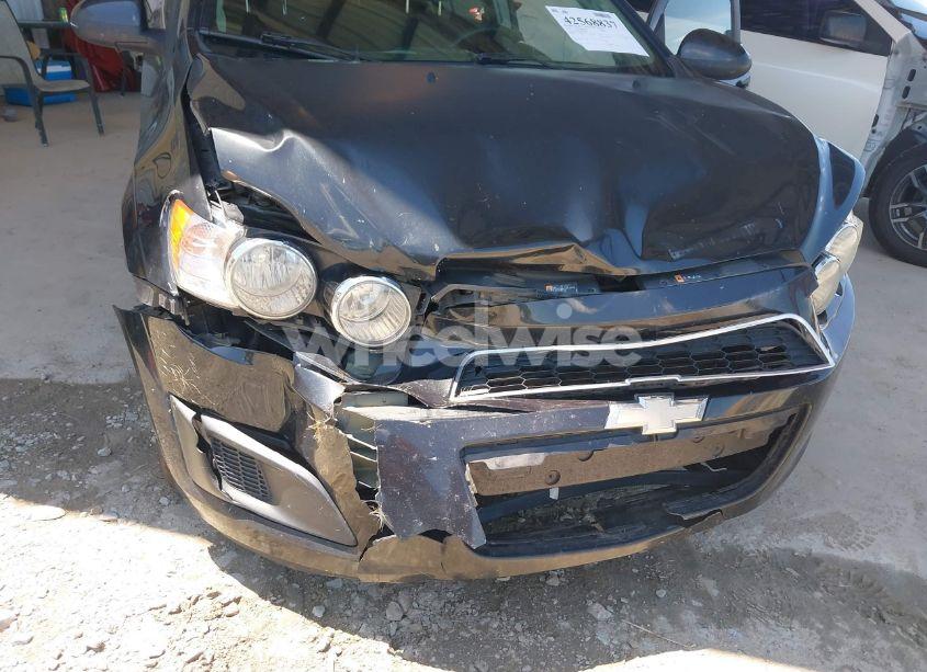 Photo 6 of 2014 Chevrolet Sonic LT AUTO (VIN 1G1JC5SH4E4241628)