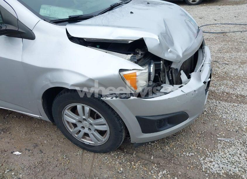 Photo 18 of 2015 Chevrolet Sonic LT AUTO (VIN 1G1JC5SH4F4106134)