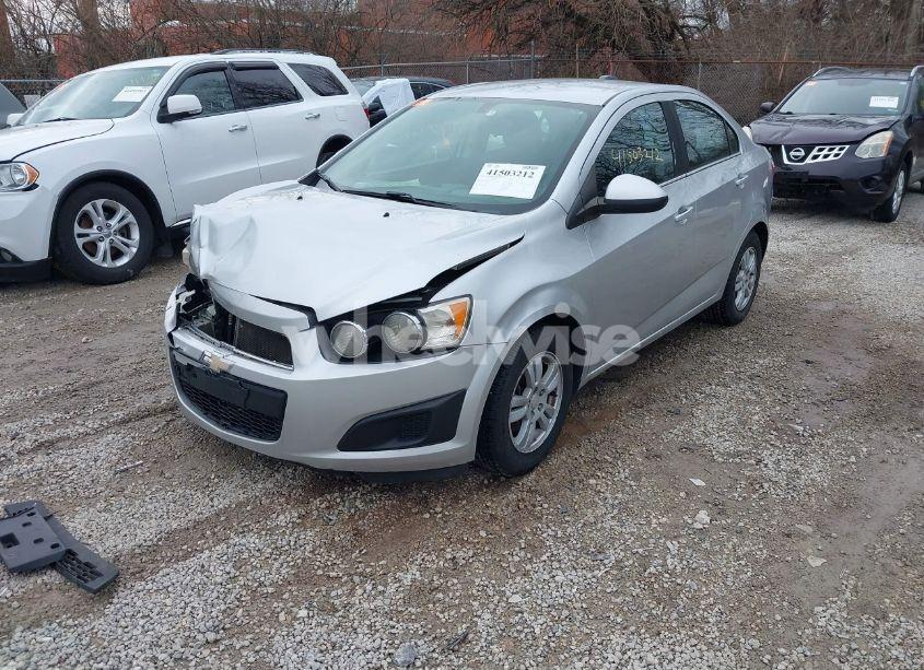 Photo 2 of 2015 Chevrolet Sonic LT AUTO (VIN 1G1JC5SH4F4106134)