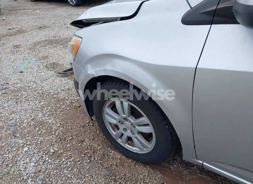 Photo 22 of 2015 Chevrolet Sonic LT AUTO (VIN 1G1JC5SH4F4106134)