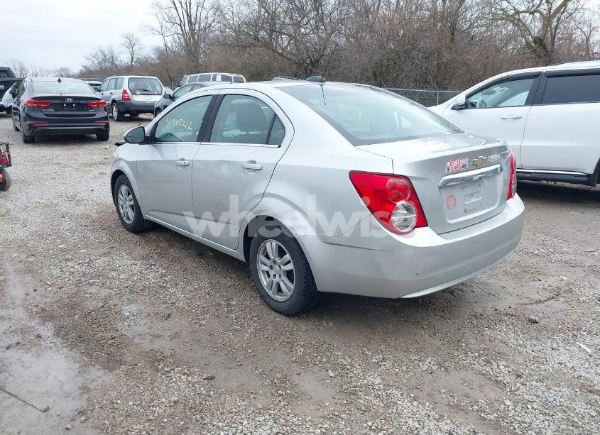 Photo 3 of 2015 Chevrolet Sonic LT AUTO (VIN 1G1JC5SH4F4106134)