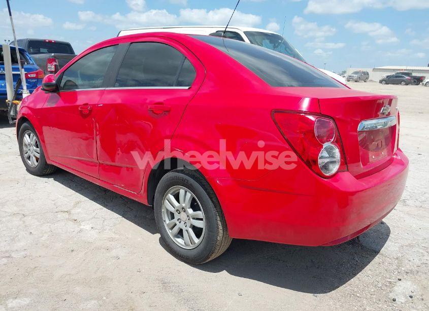 Photo 3 of 2015 Chevrolet Sonic LT AUTO (VIN 1G1JC5SH4F4160047)