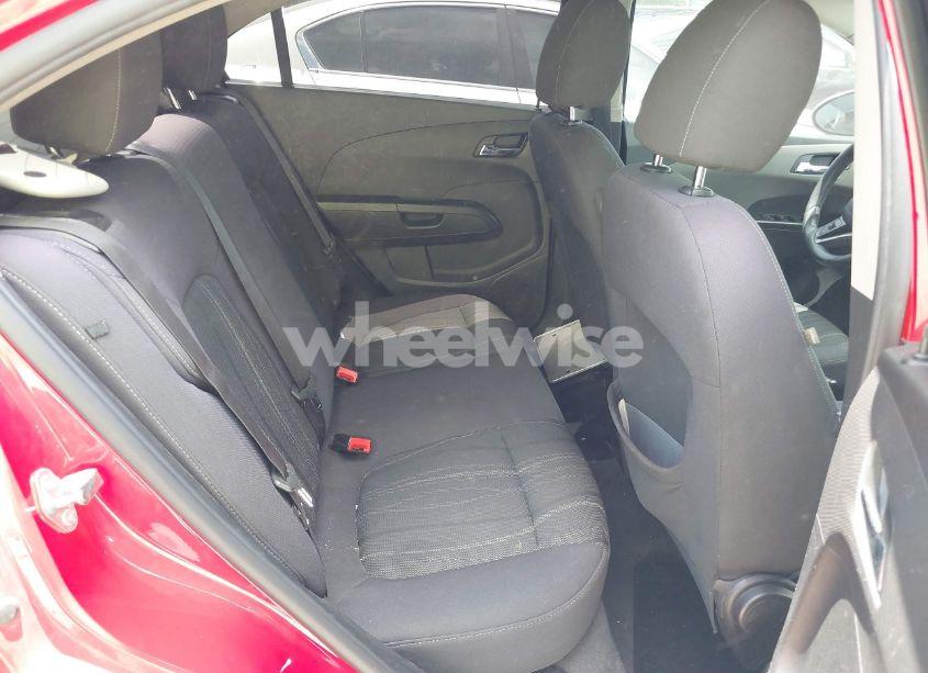 Photo 8 of 2015 Chevrolet Sonic LT AUTO (VIN 1G1JC5SH4F4160047)