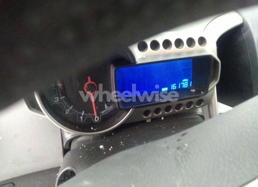 Photo 14 of 2015 Chevrolet Sonic LT AUTO (VIN 1G1JC5SH4F4210056)