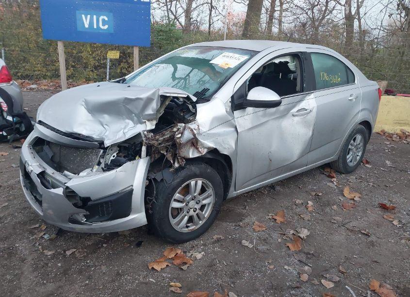 Photo 2 of 2012 Chevrolet Sonic 2LT (VIN 1G1JC5SH5C4132964)