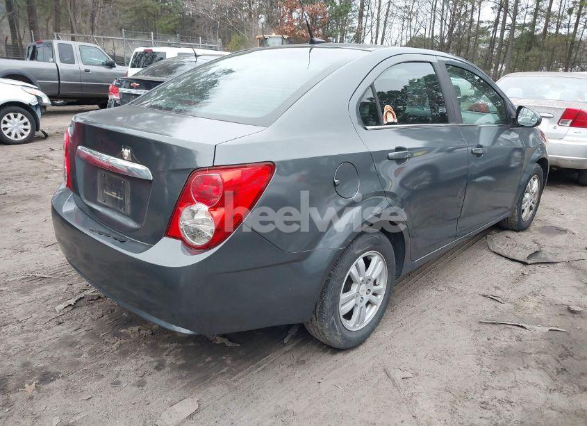 Photo 4 of 2012 Chevrolet Sonic 2LT (VIN 1G1JC5SH5C4164832)