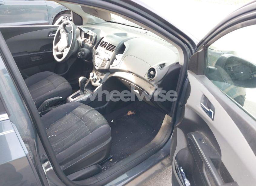 Photo 5 of 2012 Chevrolet Sonic 2LT (VIN 1G1JC5SH5C4167049)