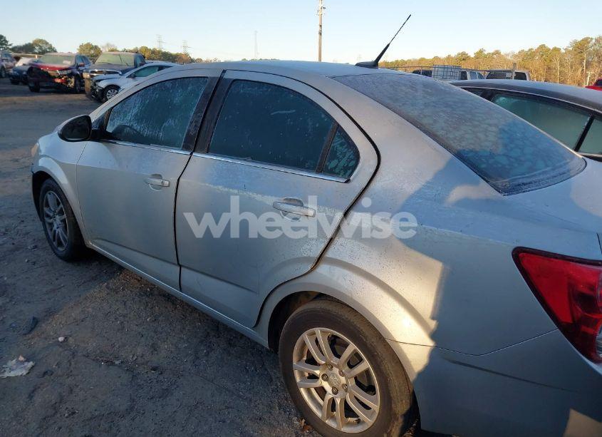 Photo 3 of 2012 Chevrolet Sonic 2LT (VIN 1G1JC5SH5C4216721)