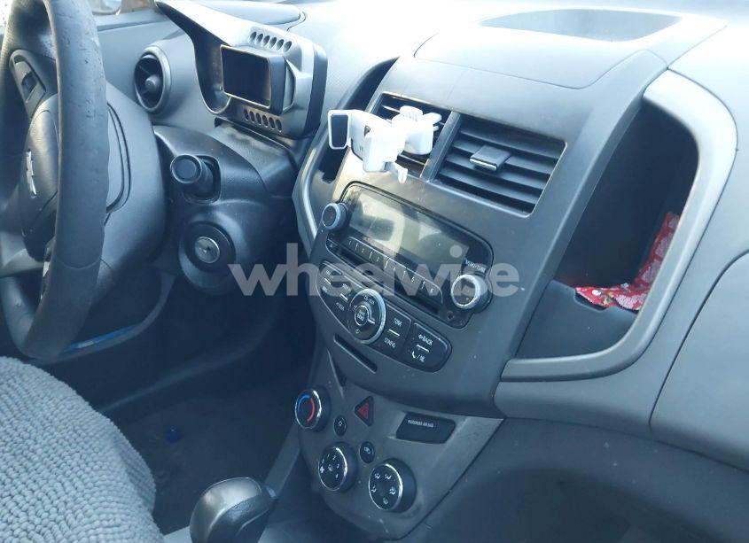 Photo 8 of 2012 Chevrolet Sonic 2LT (VIN 1G1JC5SH5C4216721)