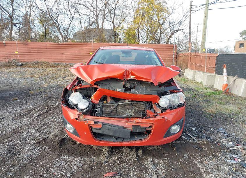 Photo 12 of 2013 Chevrolet Sonic LT AUTO (VIN 1G1JC5SH5D4170597)