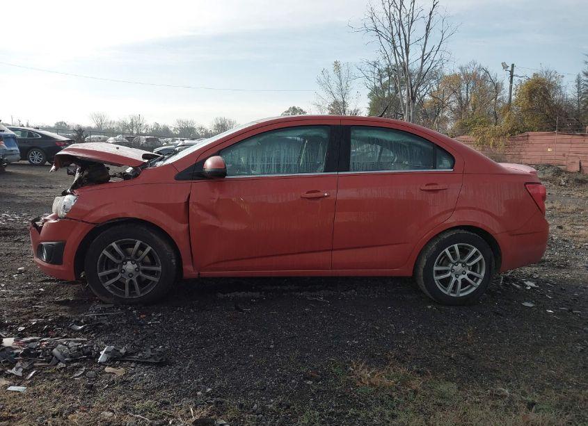 Photo 14 of 2013 Chevrolet Sonic LT AUTO (VIN 1G1JC5SH5D4170597)