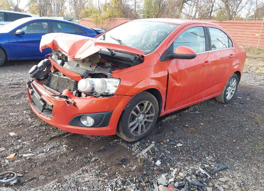 Photo 2 of 2013 Chevrolet Sonic LT AUTO (VIN 1G1JC5SH5D4170597)