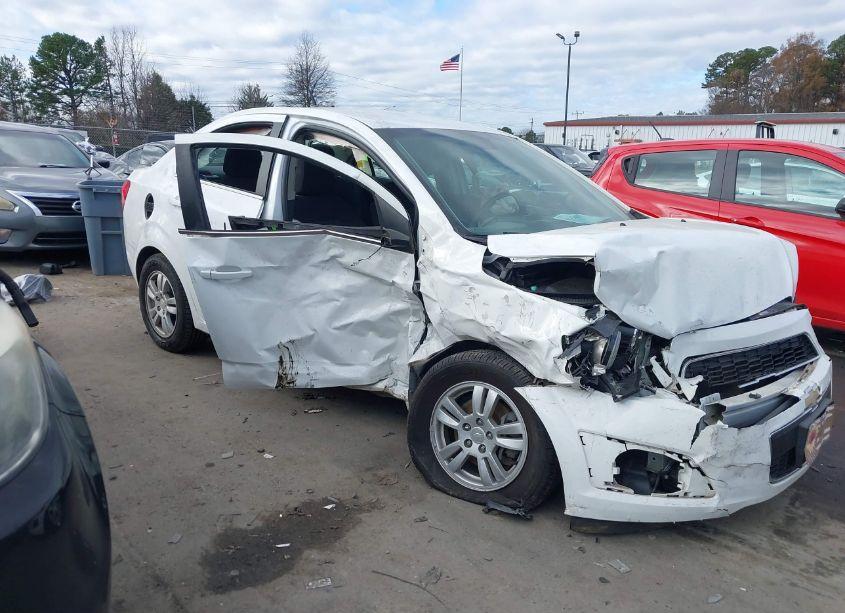 2013 Chevrolet Sonic LT AUTO (VIN 1G1JC5SH5D4215893) main photo