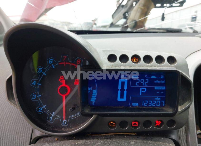 Photo 7 of 2013 Chevrolet Sonic LT AUTO (VIN 1G1JC5SH5D4253365)