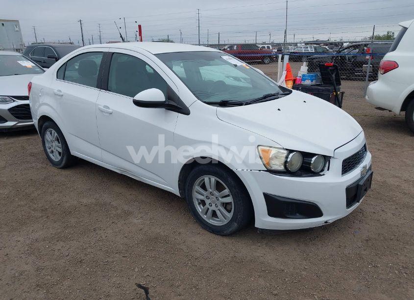 2014 Chevrolet Sonic LT AUTO (VIN 1G1JC5SH5E4101703) main photo