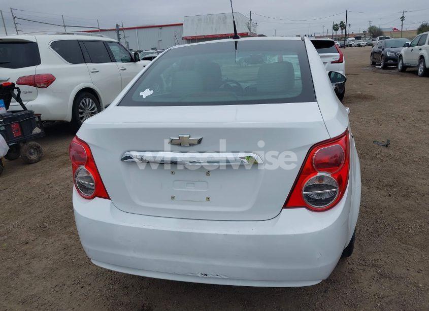 Photo 16 of 2014 Chevrolet Sonic LT AUTO (VIN 1G1JC5SH5E4101703)