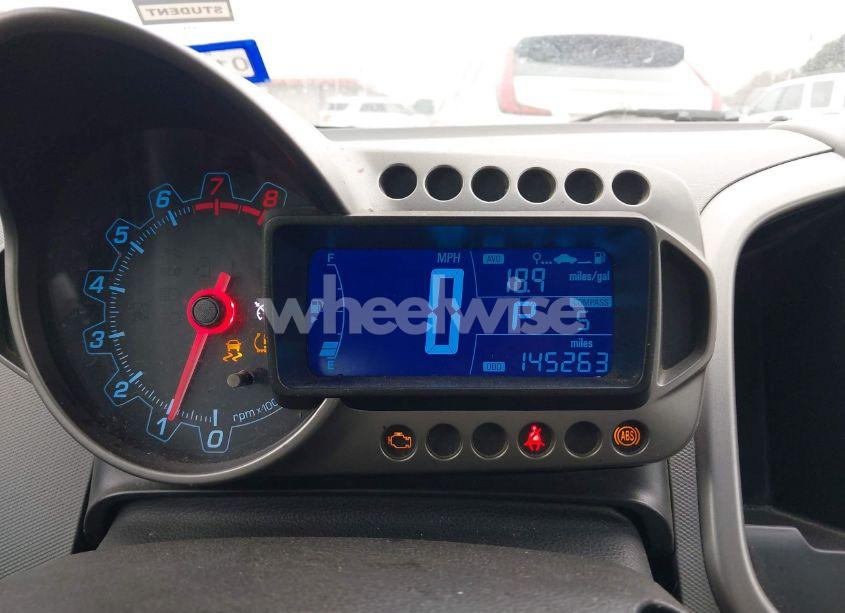 Photo 7 of 2014 Chevrolet Sonic LT AUTO (VIN 1G1JC5SH5E4101703)