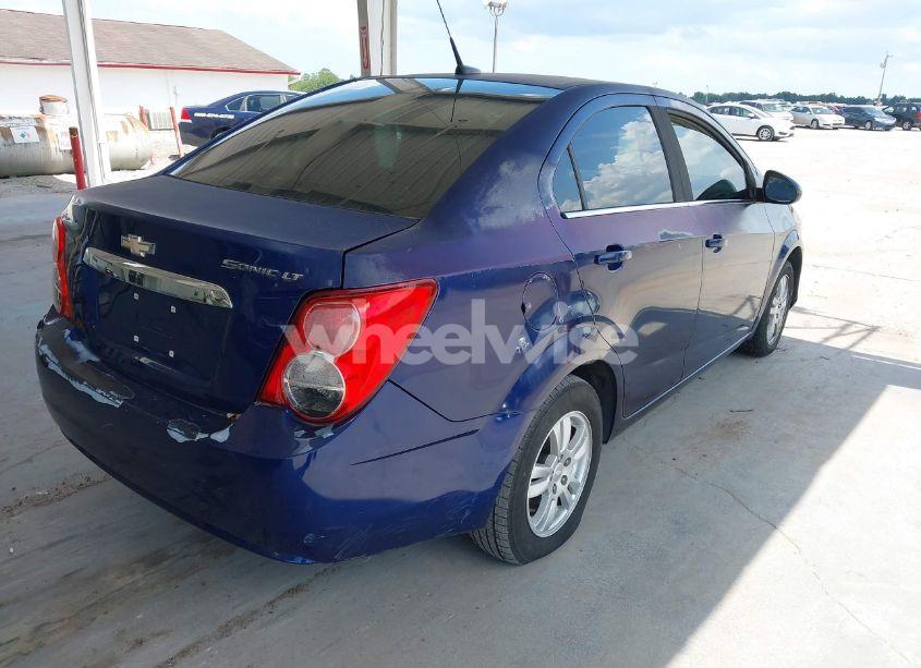 Photo 4 of 2014 Chevrolet Sonic LT AUTO (VIN 1G1JC5SH5E4158757)