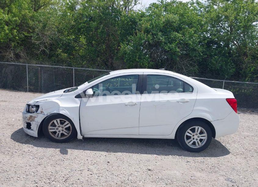 Photo 15 of 2014 Chevrolet Sonic LT AUTO (VIN 1G1JC5SH5E4187031)