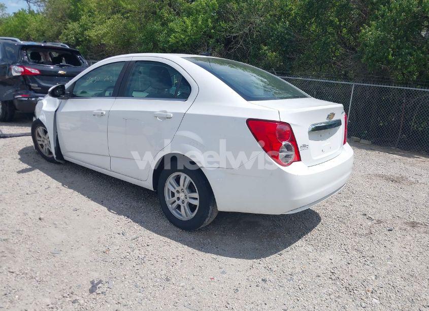 Photo 3 of 2014 Chevrolet Sonic LT AUTO (VIN 1G1JC5SH5E4187031)