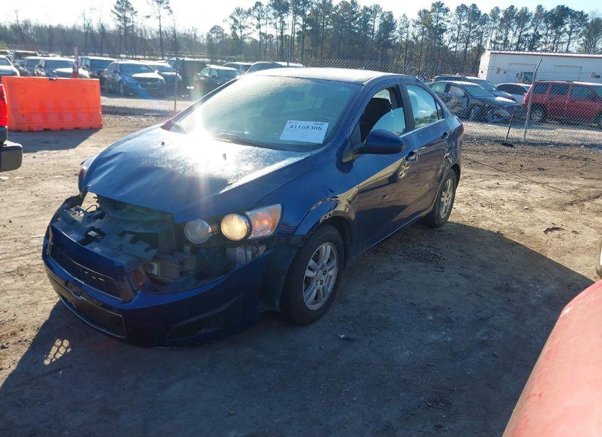 Photo 2 of 2014 Chevrolet Sonic LT AUTO (VIN 1G1JC5SH5E4227754)