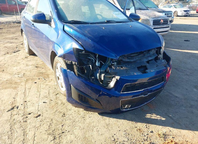 Photo 6 of 2014 Chevrolet Sonic LT AUTO (VIN 1G1JC5SH5E4227754)