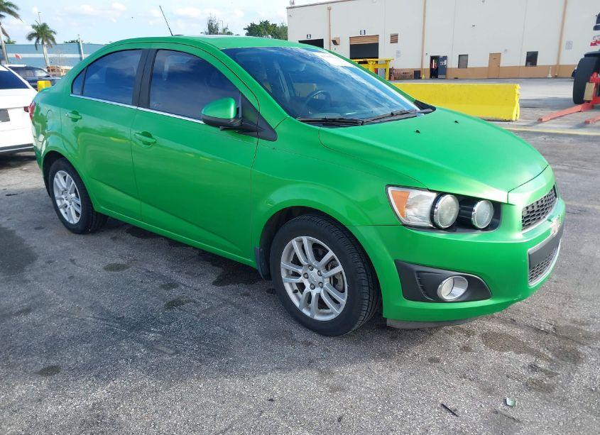 2015 Chevrolet Sonic LT AUTO (VIN 1G1JC5SH5F4111035) main photo