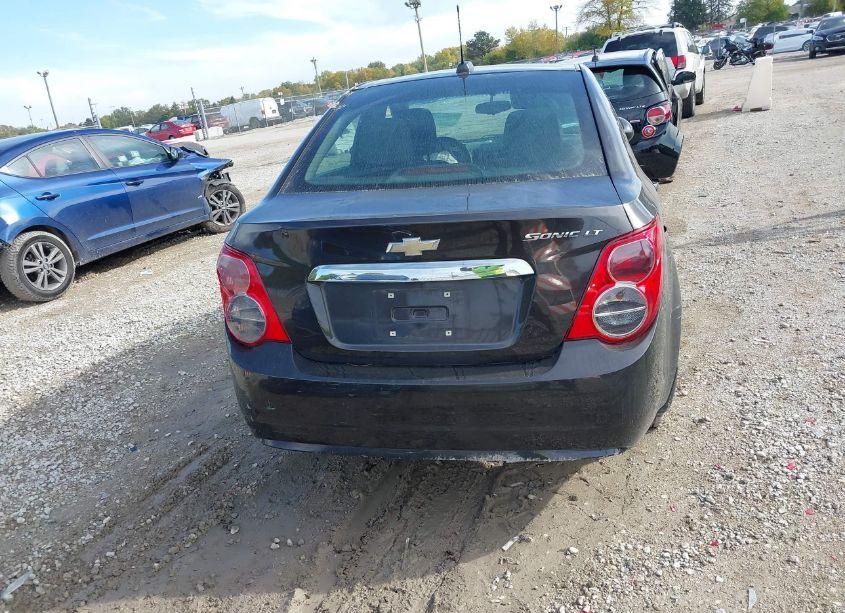 Photo 16 of 2015 Chevrolet Sonic LT AUTO (VIN 1G1JC5SH5F4115831)