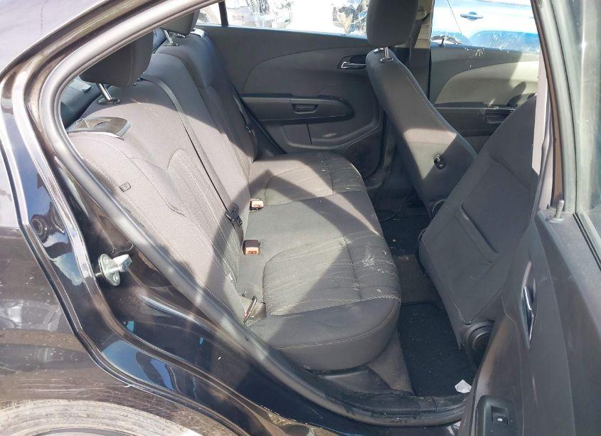 Photo 8 of 2015 Chevrolet Sonic LT AUTO (VIN 1G1JC5SH5F4115831)