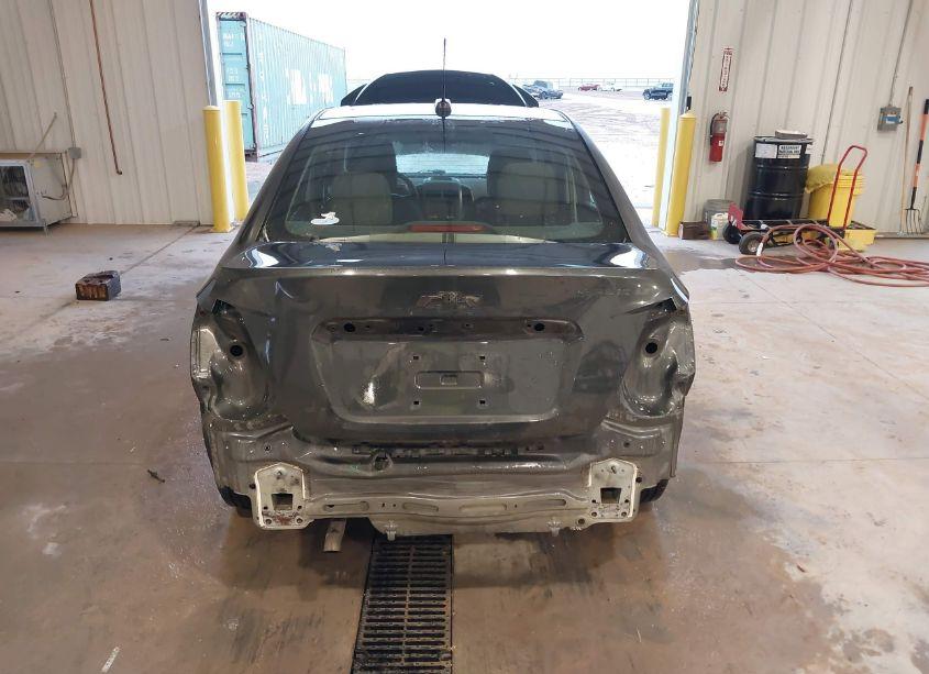 Photo 6 of 2015 Chevrolet Sonic LT AUTO (VIN 1G1JC5SH5F4117109)