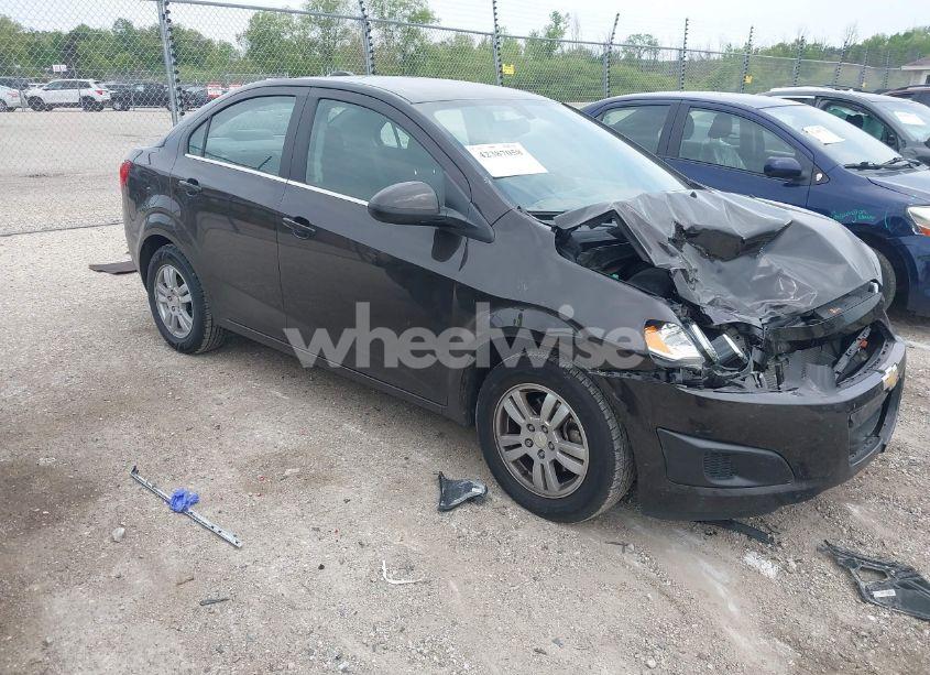 2015 Chevrolet Sonic LT AUTO (VIN 1G1JC5SH5F4158047) main photo