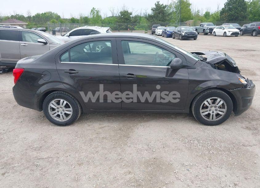 Photo 14 of 2015 Chevrolet Sonic LT AUTO (VIN 1G1JC5SH5F4158047)
