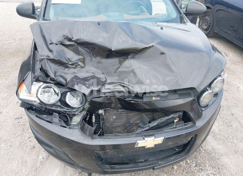 Photo 6 of 2015 Chevrolet Sonic LT AUTO (VIN 1G1JC5SH5F4158047)