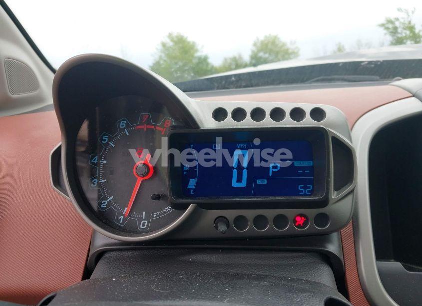 Photo 7 of 2015 Chevrolet Sonic LT AUTO (VIN 1G1JC5SH5F4158047)