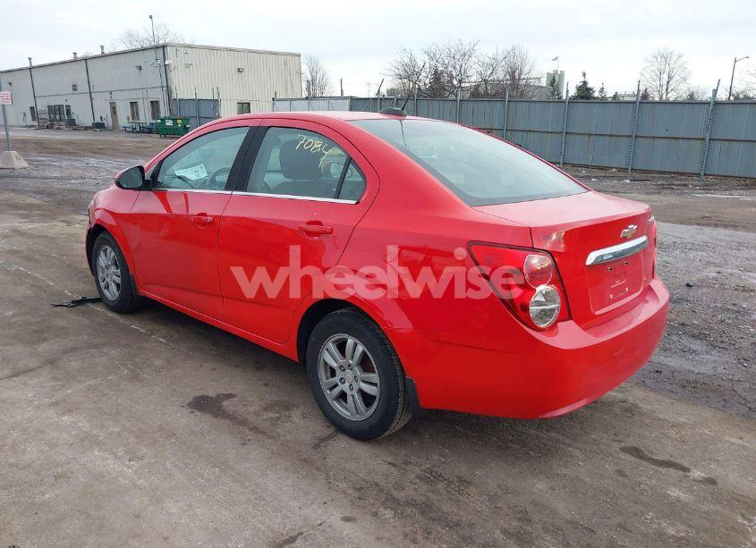 Photo 3 of 2016 Chevrolet Sonic LT AUTO (VIN 1G1JC5SH5G4133229)
