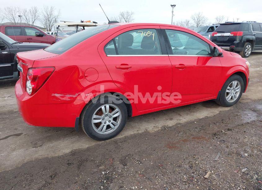 Photo 4 of 2016 Chevrolet Sonic LT AUTO (VIN 1G1JC5SH5G4133229)