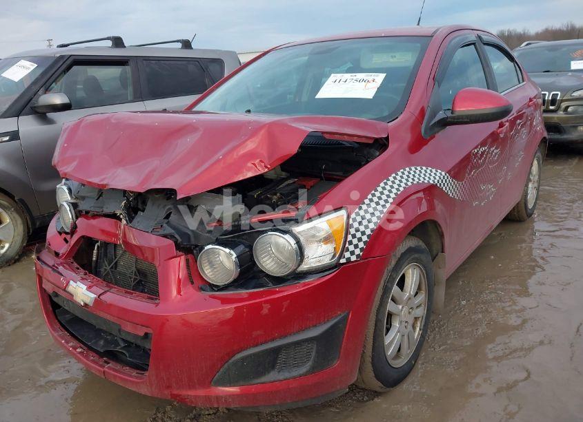 Photo 2 of 2012 Chevrolet Sonic 2LT (VIN 1G1JC5SH6C4111878)