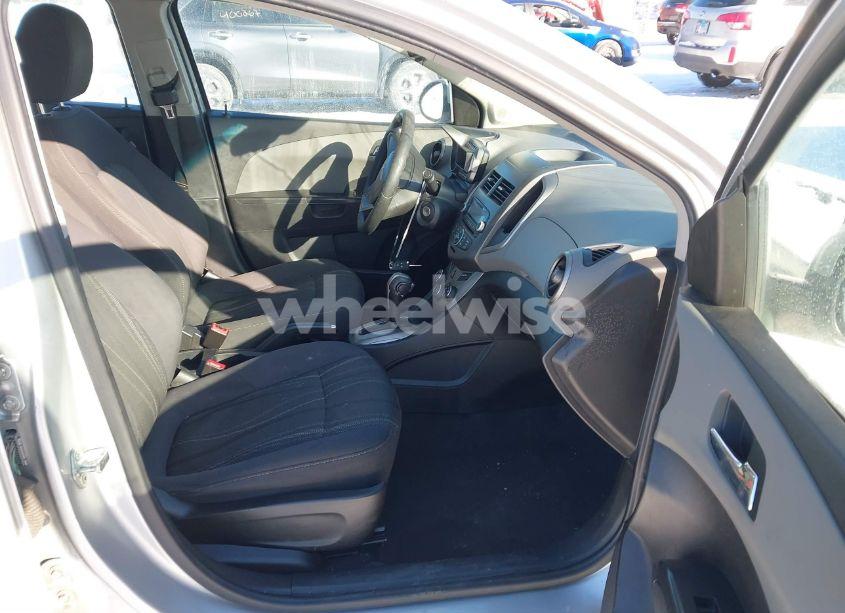 Photo 5 of 2012 Chevrolet Sonic 2LT (VIN 1G1JC5SH6C4112609)