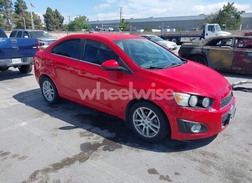 2012 Chevrolet Sonic 2LT (VIN 1G1JC5SH6C4135646) main photo