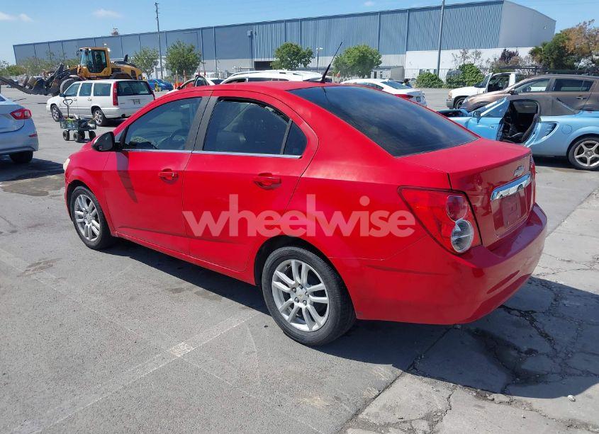 Photo 3 of 2012 Chevrolet Sonic 2LT (VIN 1G1JC5SH6C4135646)