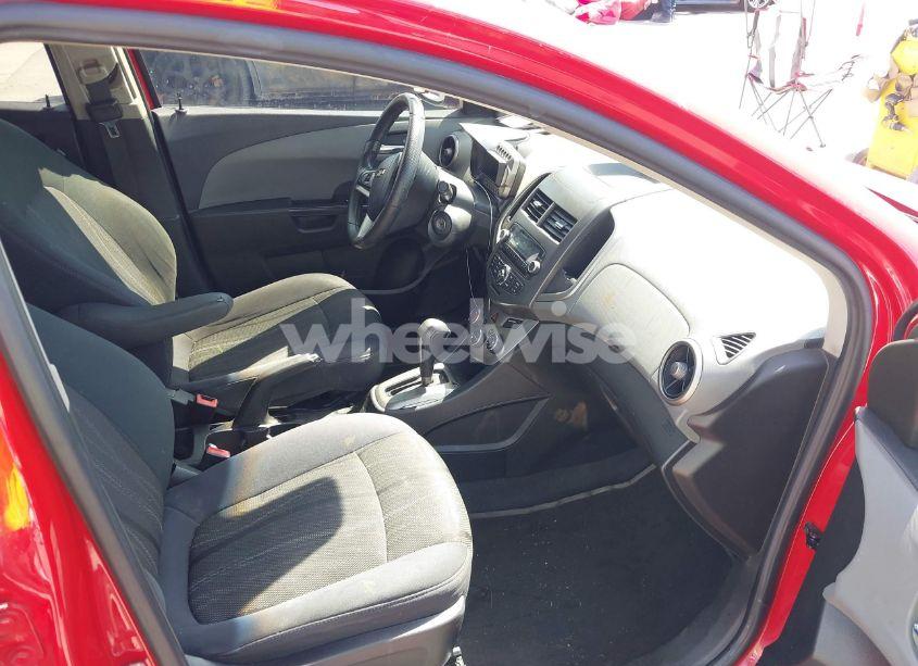 Photo 5 of 2012 Chevrolet Sonic 2LT (VIN 1G1JC5SH6C4135646)