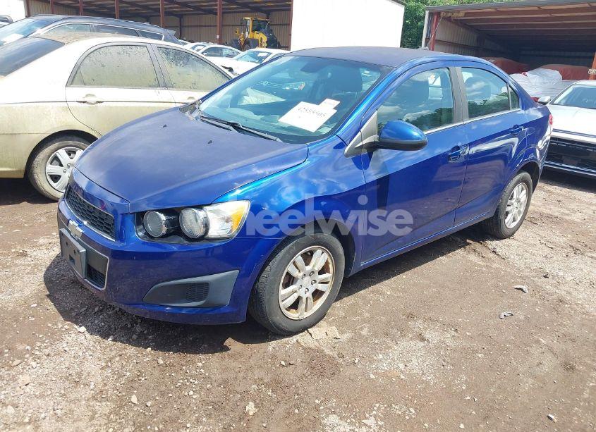 Photo 2 of 2013 Chevrolet Sonic LT AUTO (VIN 1G1JC5SH6D4117133)