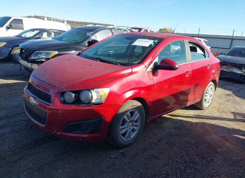 Photo 2 of 2013 Chevrolet Sonic LT AUTO (VIN 1G1JC5SH6D4209665)