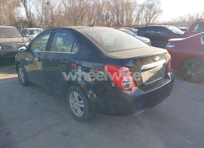Photo 3 of 2013 Chevrolet Sonic LT AUTO (VIN 1G1JC5SH6D4216731)