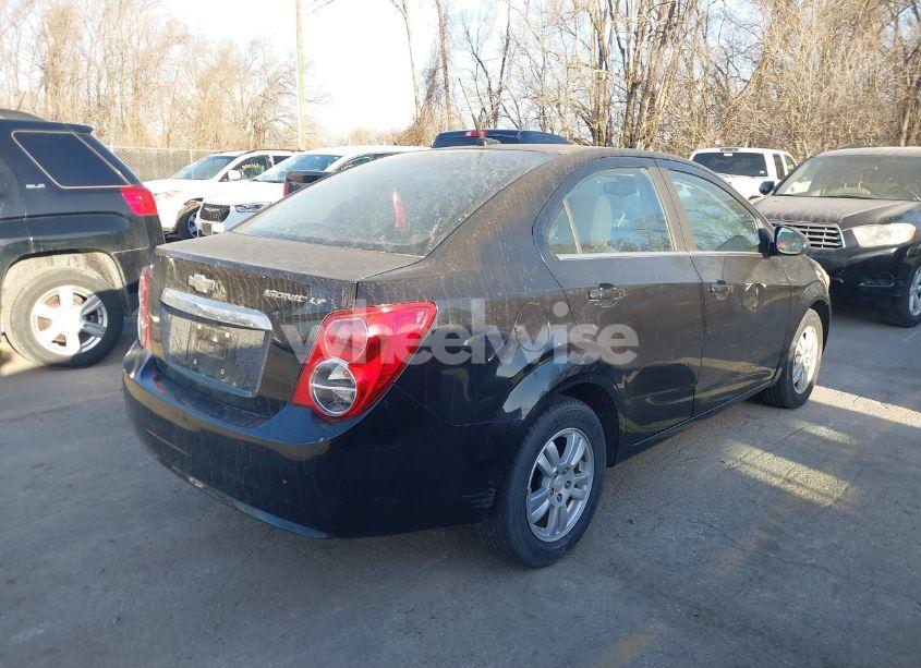 Photo 4 of 2013 Chevrolet Sonic LT AUTO (VIN 1G1JC5SH6D4216731)