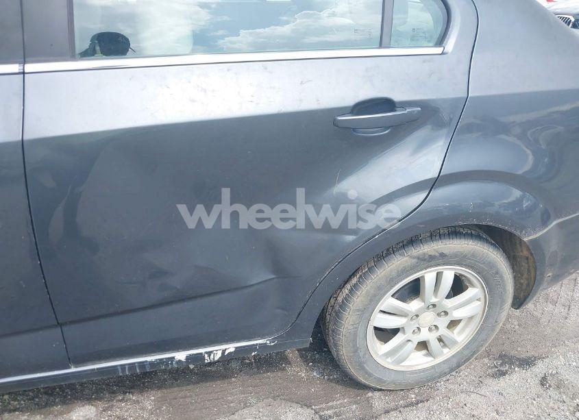 Photo 12 of 2013 Chevrolet Sonic LT AUTO (VIN 1G1JC5SH6D4236705)